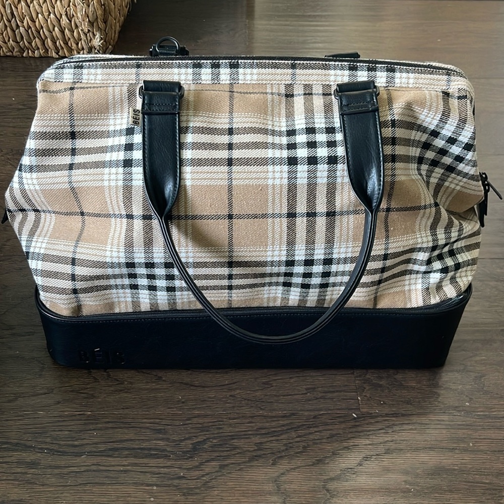 BEIS The Weekender In Plaid